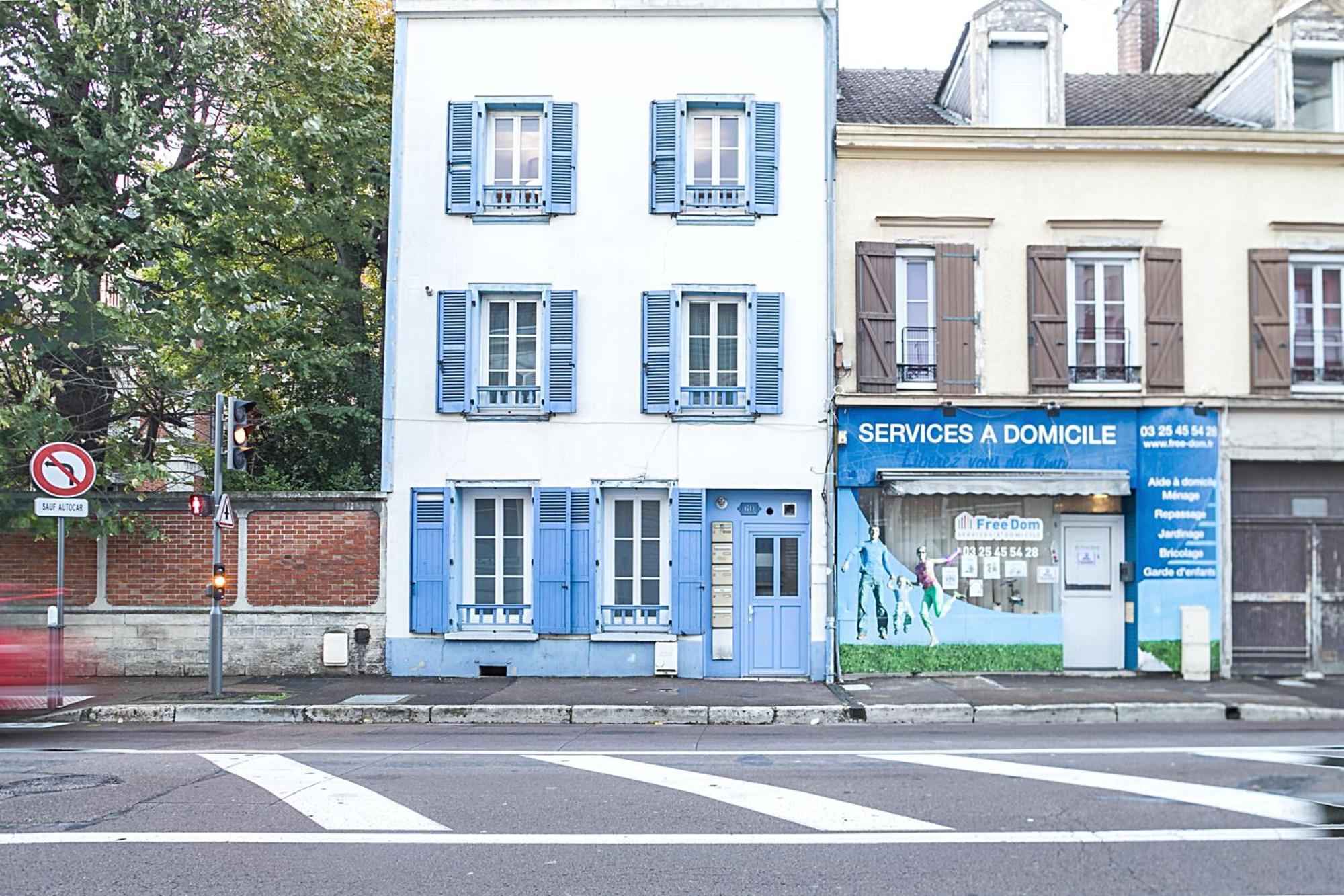 Le Duplex Pasteur - 5 Min Hypercentre - Ideal Groupe - Parking Gratuit Troyes Kültér fotó